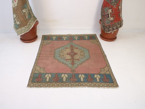 Vintage hand knotted - vintage, accent